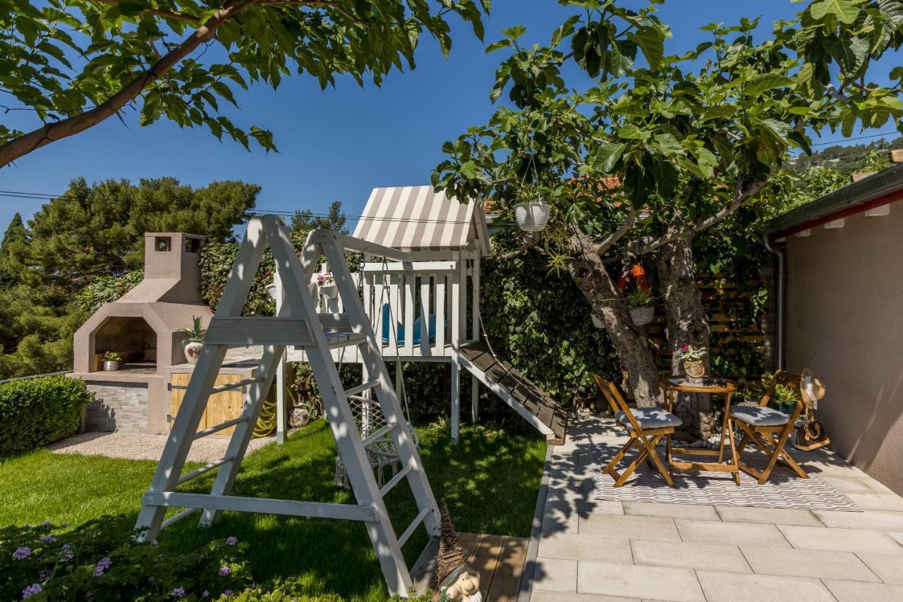 Villa Katess With Heated Pool Сплит Экстерьер фото